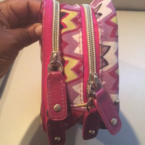 Cosmetic Bag - Picture 2 of 4